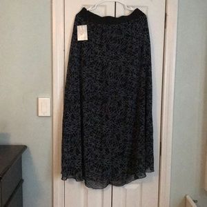 Large lularoe Lucy skirt with safety pins